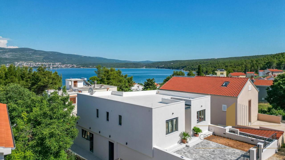 Luxury modern villa 100 meters from the Sea near Zadar – A perfect opportunity!