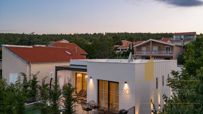 Luxury modern villa 100 meters from the Sea near Zadar – A perfect opportunity!