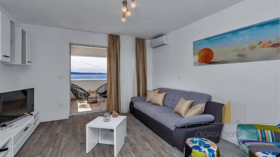 A beautiful new villa, just 70 meters from the sea on the Makarska Riviera!