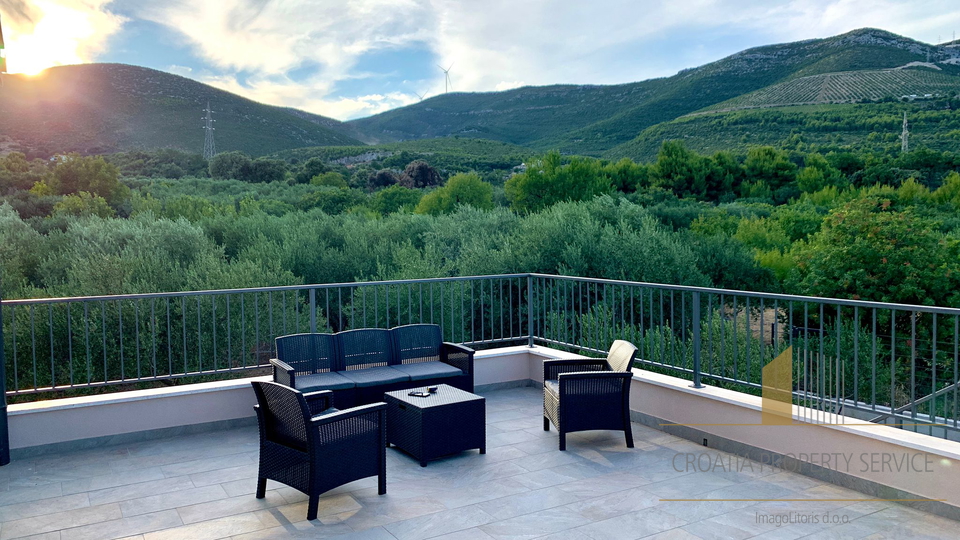 Luxury villa with pool and open sea view - Kaštel Novi!