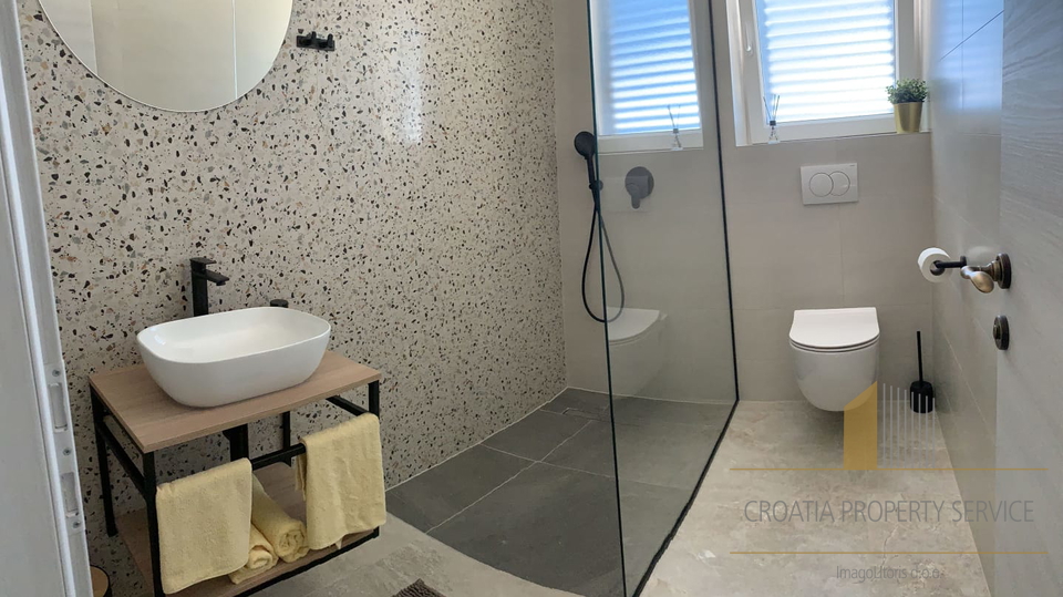 Luxury villa with pool and open sea view - Kaštel Novi!
