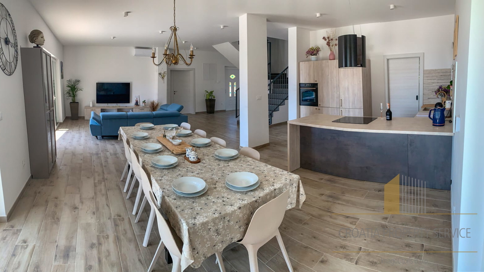 Luxury villa with pool and open sea view - Kaštel Novi!