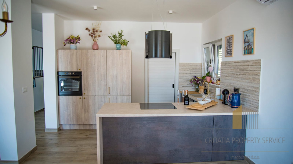 Luxury villa with pool and open sea view - Kaštel Novi!