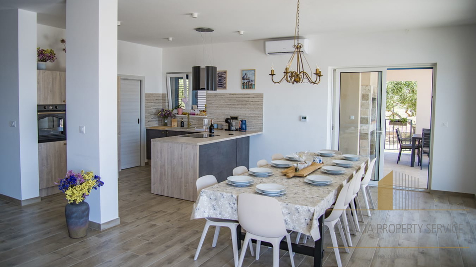 Luxury villa with pool and open sea view - Kaštel Novi!