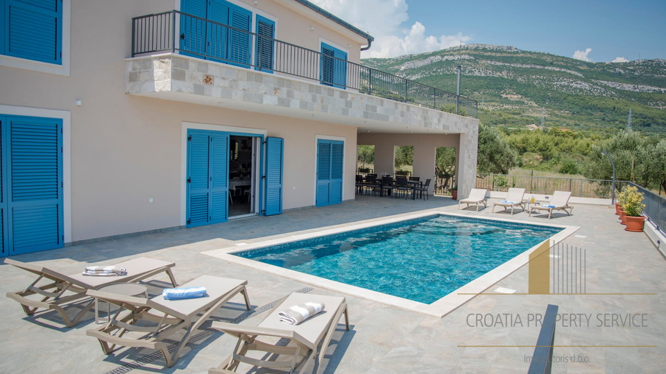Luxury villa with pool and open sea view - Kaštel Novi!