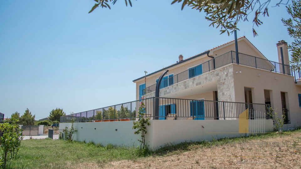 Luxury villa with pool and open sea view - Kaštel Novi!