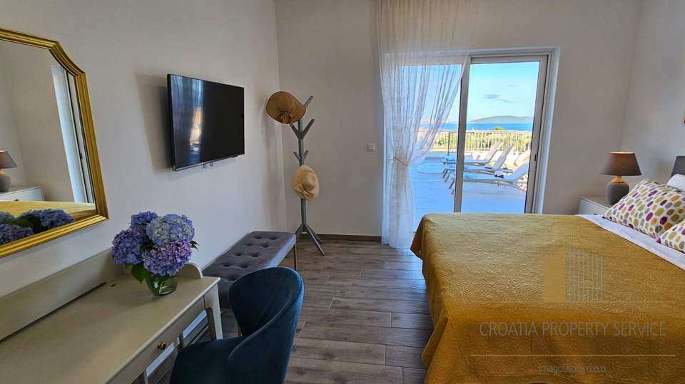 Luxury villa with pool and open sea view - Kaštel Novi!