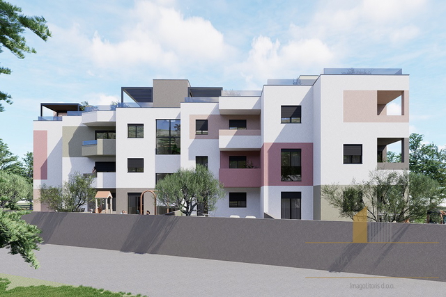 Luxurious apartment with a garden terrace, just 500 meters from the sea in Podstrana!