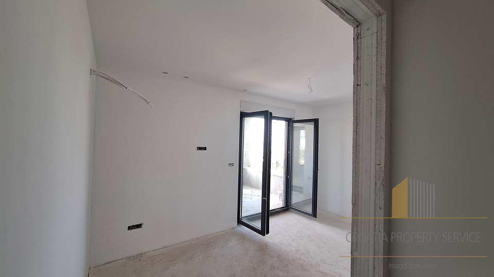 Appartamento, 108 m2, Vendita, Podstrana