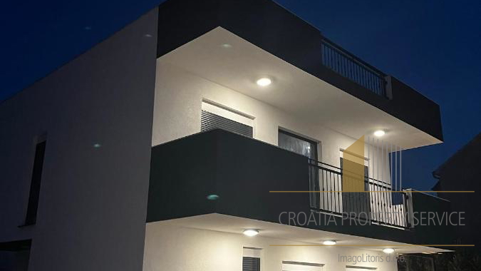 Casa, 150 m2, Vendita, Vodice