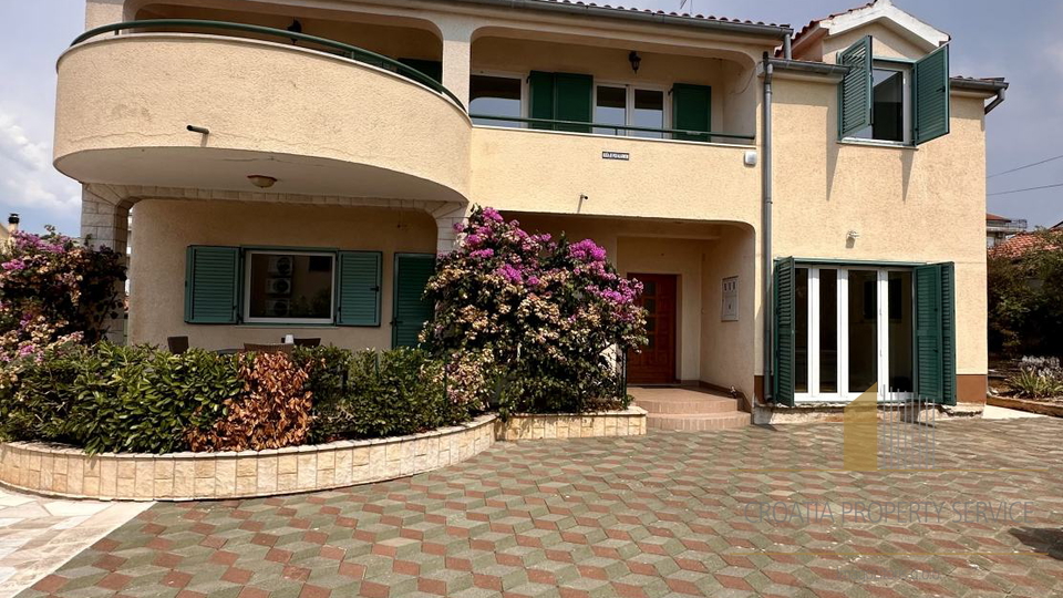 Casa, 270 m2, Vendita, Šibenik - Brodarica