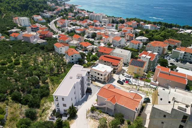 Two-story apartment with a sea view in a modern new building – Tučepi!