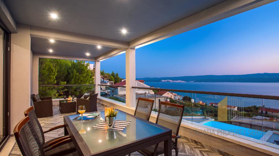 Exclusive villa with panoramic sea view and infinity pool - Omiš!
