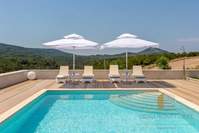 Einzigartiges Anwesen auf der Insel Hvar: Extreme Privatsphäre und Luxus auf 140.000 m²!