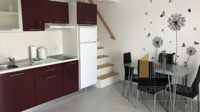 A beautiful apartment house with a sea view in Ražanj!