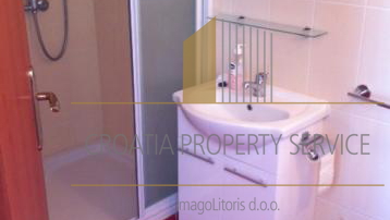 A beautiful apartment house with a sea view in Ražanj!