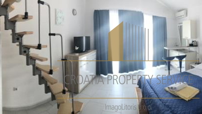 A beautiful apartment house with a sea view in Ražanj!