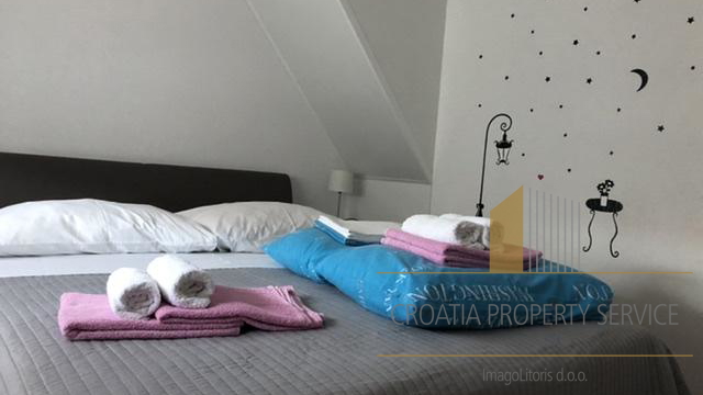 A beautiful apartment house with a sea view in Ražanj!