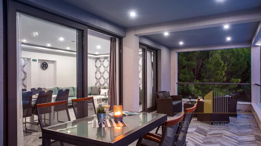 Exclusive villa with panoramic sea view and infinity pool - Omiš!