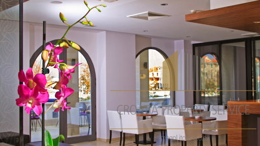 Hotel, 2800 m2, For Sale, Postira