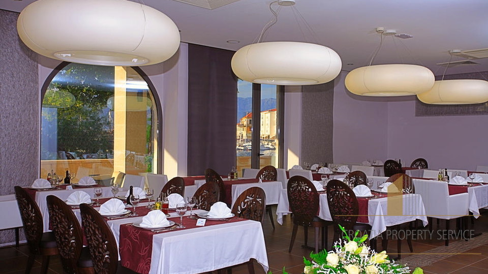Hotel, 2800 m2, For Sale, Postira