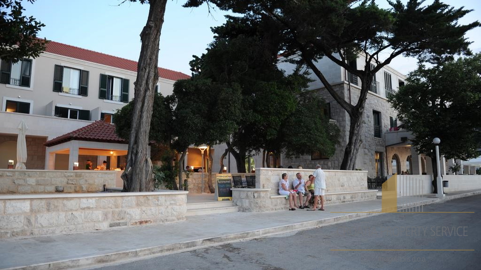 Hotel, 2800 m2, For Sale, Postira