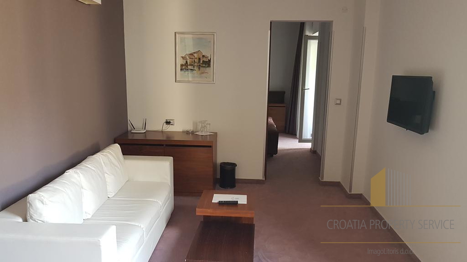 Hotel, 2800 m2, For Sale, Postira