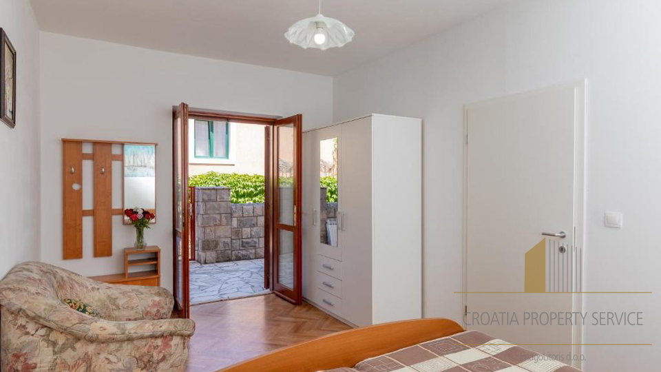 Beautiful apartment villa with a pool and sea view – Lapad, Dubrovnik!