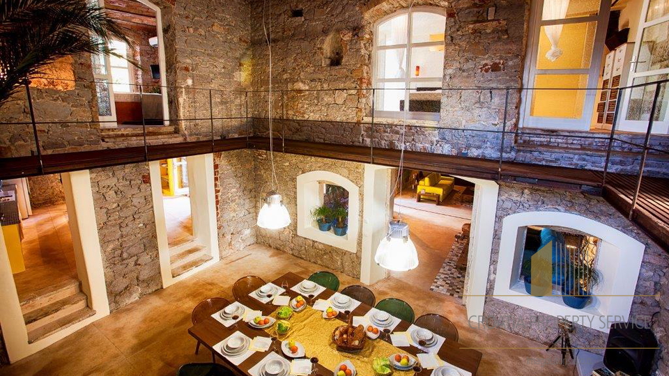 Romantic medieval palazzo in Jelsa town of Hvar island, with pool and internal yard!