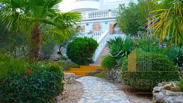 BEAUTIFUL APARTMENT HOUSE WITH NICE STONE-BUILDING GARDEN, ISLAND MURTER!