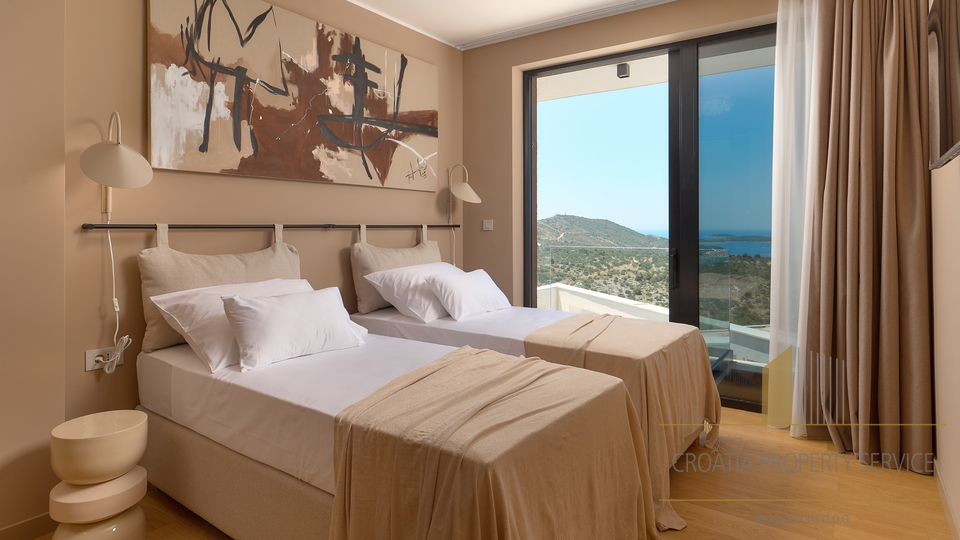 Exklusive moderne Villa mit Panoramablick auf das Meer – Primošten!