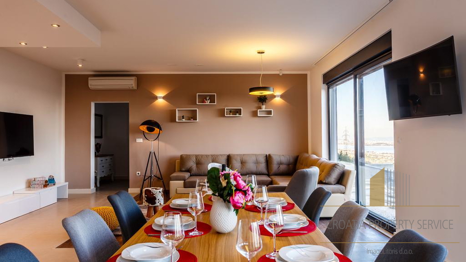 Beautiful luxury villa with panoramic sea and Split view - Kaštel Stari!