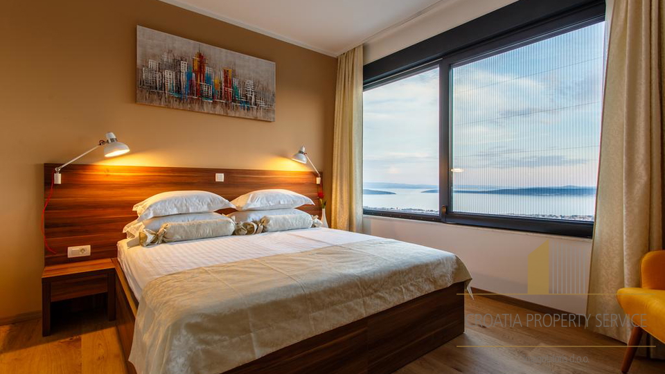 Beautiful luxury villa with panoramic sea and Split view - Kaštel Stari!