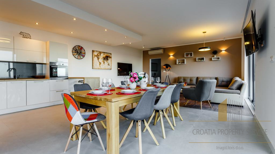 Beautiful luxury villa with panoramic sea and Split view - Kaštel Stari!