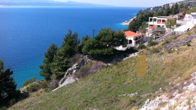 CONSTRUCTION LAND SURFACE 1 563 SQM, NEAR OMIŠ