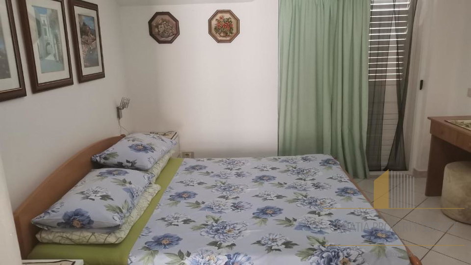 Wunderschöne Apartmentvilla in erster Meereslinie auf der Insel Korčula!