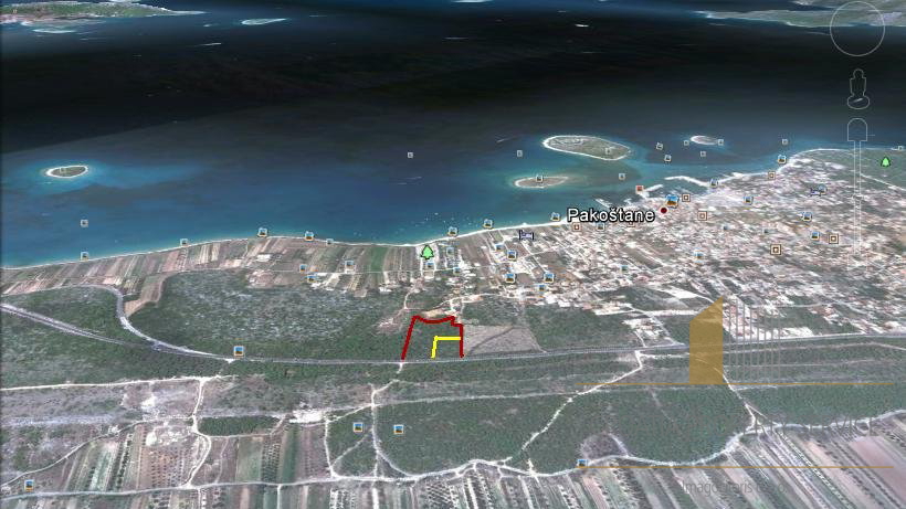 BUILDING LAND WITH LARGE SURFACE, PAKOŠTANE!