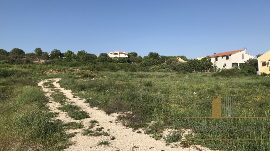 LAND IDEAL FOR BUILDING RESIDENTIAL BUILDING, ZADAR!