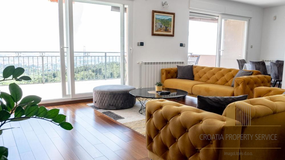 Exklusive Villa in Klis mit Panoramablick auf das Meer und Split&excl;