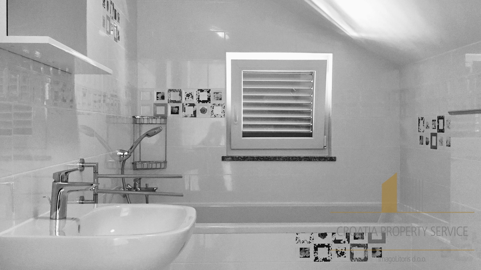 Luxusvilla erste Reihe am Meer &ndash; Ko&scaron;ljun &vert; Privater Pool &vert; Meerblick