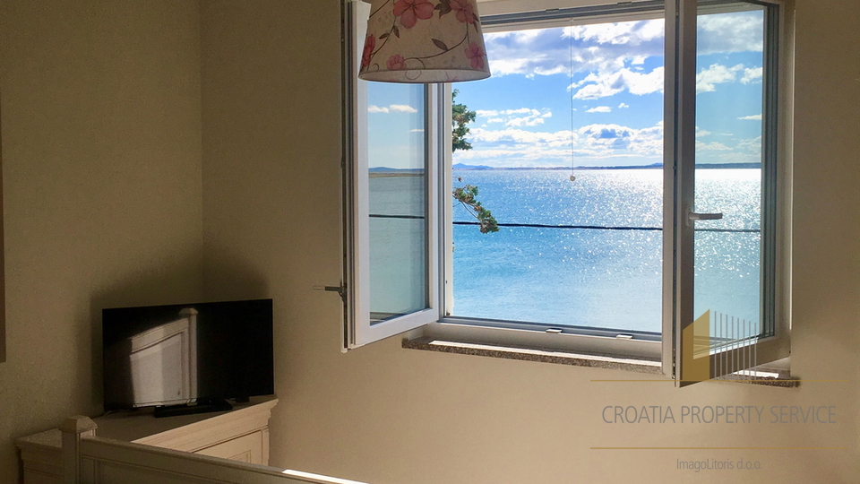 Luxusvilla erste Reihe am Meer &ndash; Ko&scaron;ljun &vert; Privater Pool &vert; Meerblick