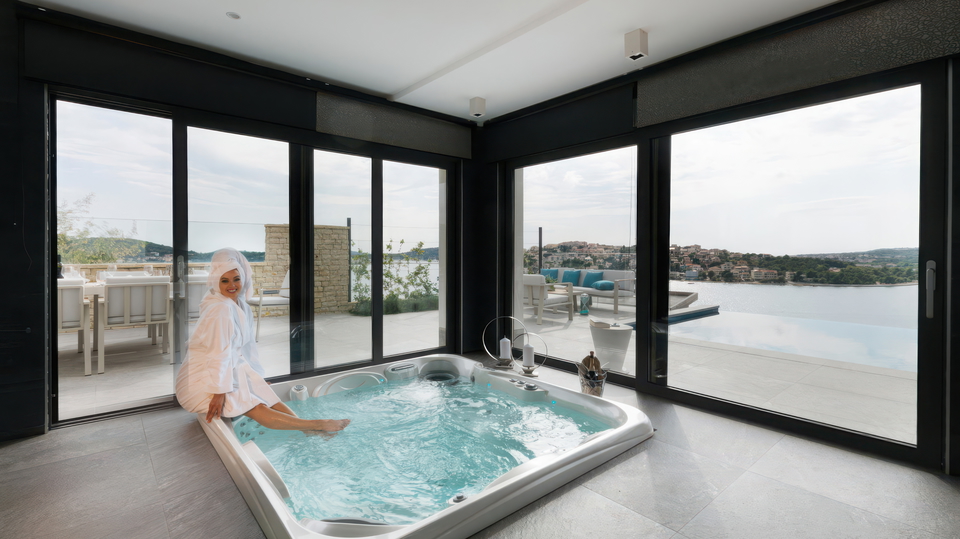 &Ncy;&ocy;&vcy;&acy;&yacy; &rcy;&ocy;&scy;&kcy;&ocy;&shcy;&ncy;&acy;&yacy; &vcy;&icy;&lcy;&lcy;&acy; &scy; &pcy;&acy;&ncy;&ocy;&rcy;&acy;&mcy;&ncy;&ycy;&mcy; &vcy;&icy;&dcy;&ocy;&mcy; &ncy;&acy; &mcy;&ocy;&rcy;&iecy; &ndash; &zhcy;&iecy;&mcy;&chcy;&ucy;&zhcy;&icy;&ncy;&acy; &rcy;&yacy;&dcy;&ocy;&mcy; &scy; &Rcy;&ocy;&gcy;&ocy;&zcy;&ncy;&icy;&tscy;&iecy;&jcy;&excl;