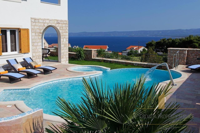 LUXURIOUS VILLA WITH BEAUTIFUL PANORAMIC VIEW, BRAČ