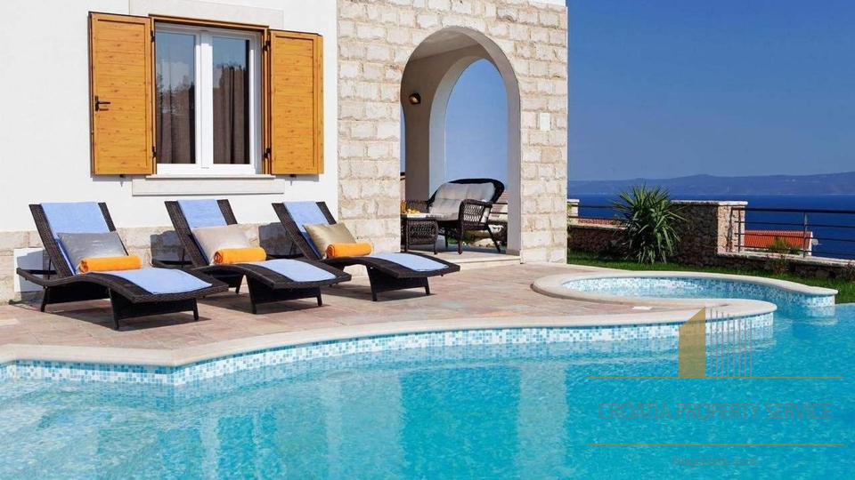 LUXURIOUS VILLA WITH BEAUTIFUL PANORAMIC VIEW, BRAČ