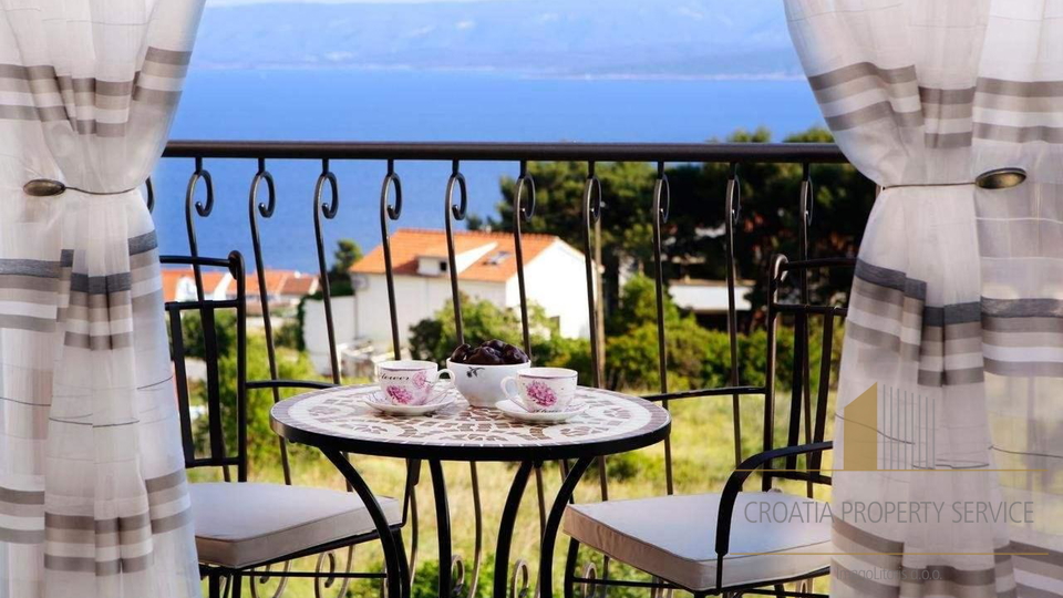 LUXURIOUS VILLA WITH BEAUTIFUL PANORAMIC VIEW, BRAČ