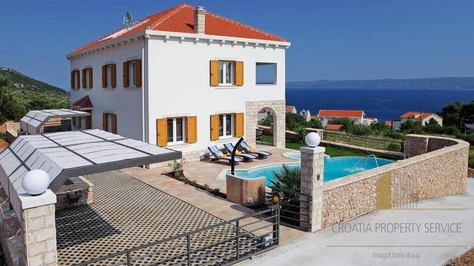 LUXURIOUS VILLA WITH BEAUTIFUL PANORAMIC VIEW, BRAČ