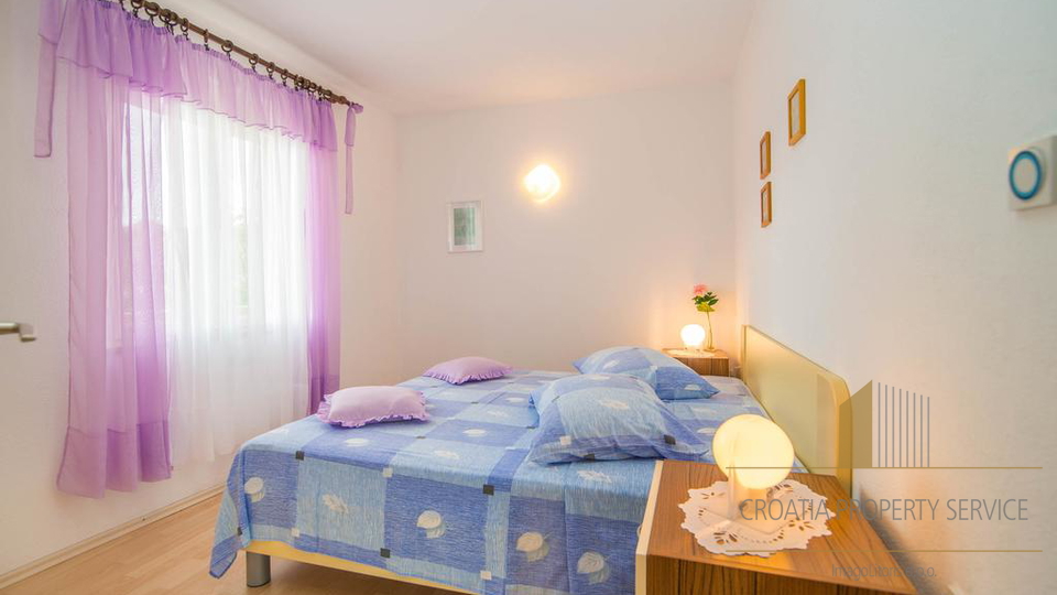 ATRAKTIVE APARTMENT HAUS  VILLA ERSTE REIHE ZUM MEER, BRAČ