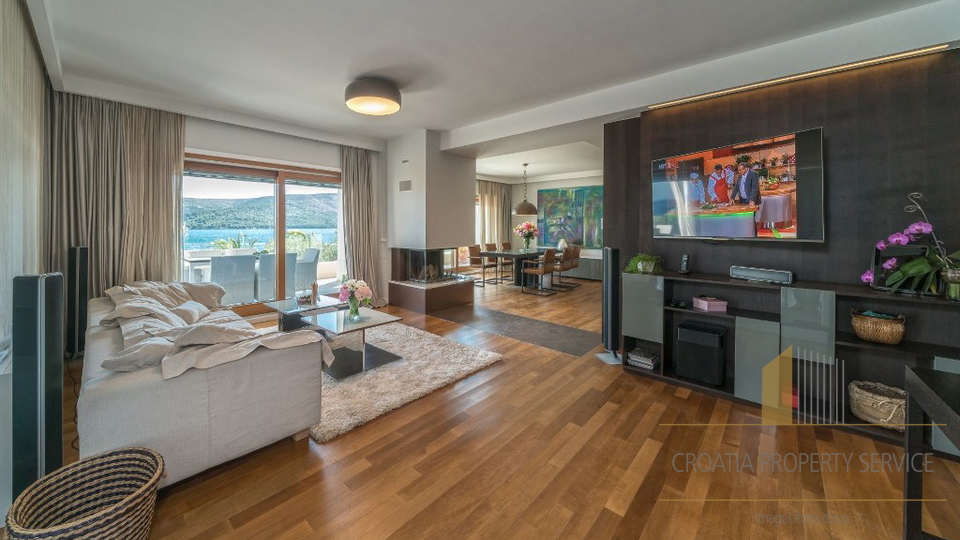 Casa, 580 m2, Vendita, Trogir