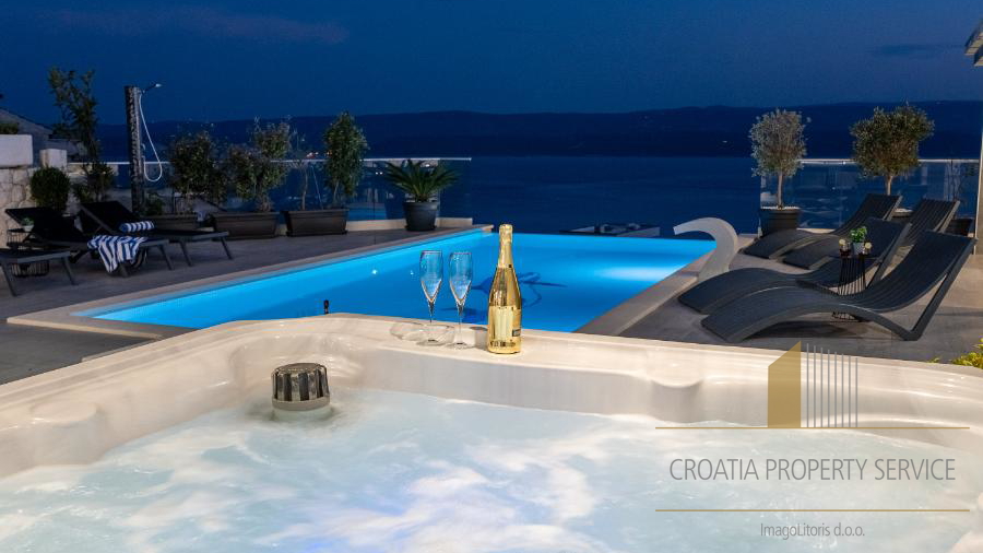 Exclusive villa with panoramic sea view and infinity pool - Omiš!
