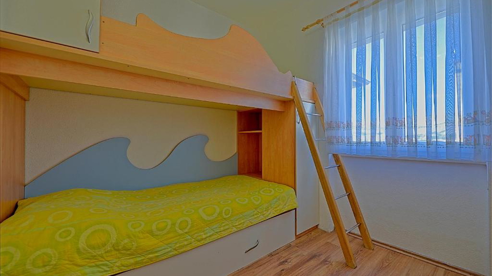 Charming apartment in Postira on the island of Bra&ccaron; &ndash; only 120 m from the sea&excl;